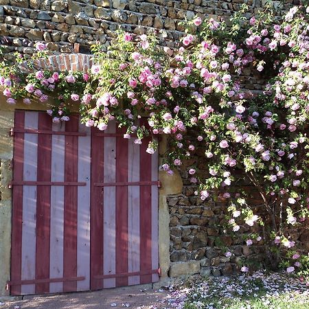 Chambres D'Hotes La Vie En Roses Iguerande Exterior photo