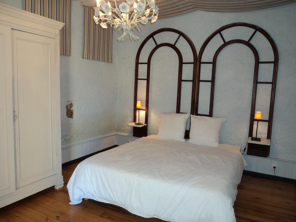 Chambres D'Hotes La Vie En Roses Iguerande Exterior photo