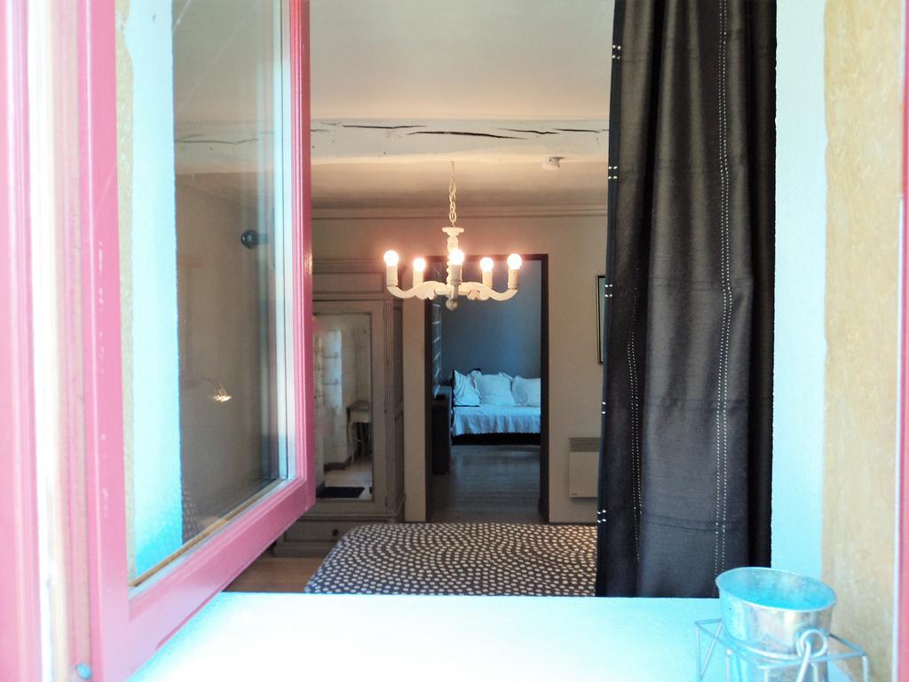 Chambres D'Hotes La Vie En Roses Iguerande Exterior photo